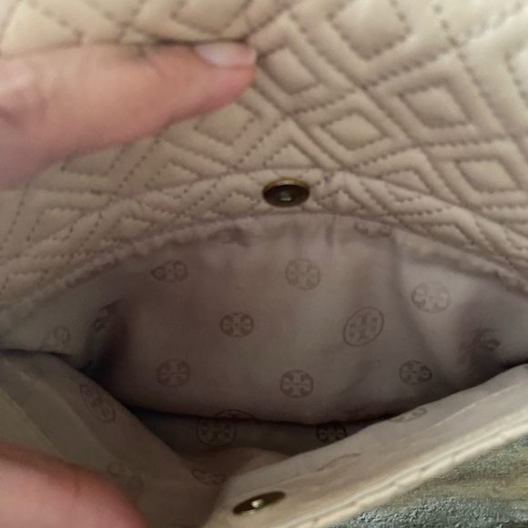 Tory Burch Tan Quilted Shoulder Bag with Chain Strap - Picture 8 of 16